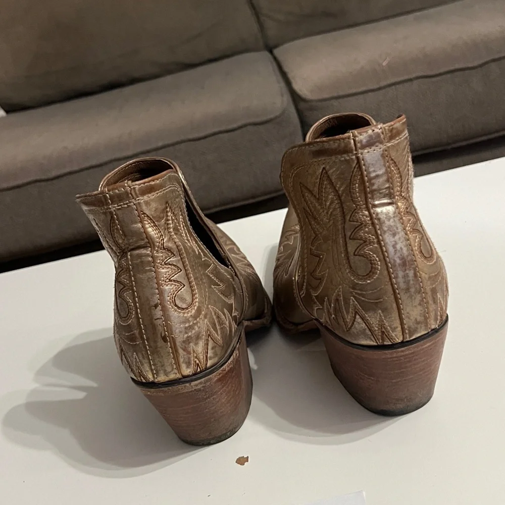 Ariat Dixon Gold Metallic Ankle Boots - Picture 3 of 5